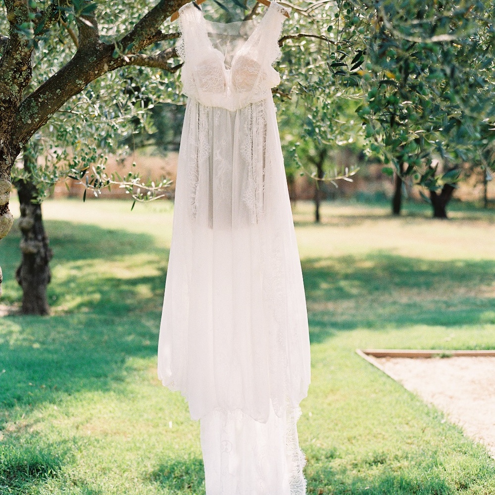 Genevieve GLL Ivory dress, Ricci belt included